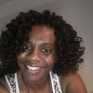 Meet your Posher, E yvette